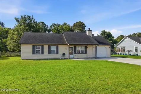 134 Parnell Road Hubert NC 28539