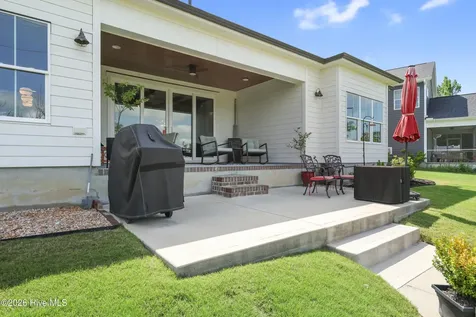 2548 Lakeside Circle Wilmington NC 28401