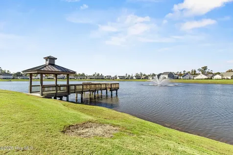 2548 Lakeside Circle Wilmington NC 28401