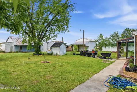 22 Hackley Road Gates NC 27937