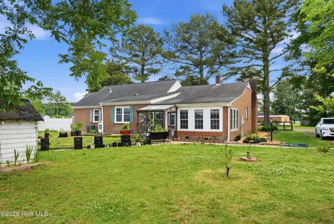 22 Hackley Road Gates NC 27937