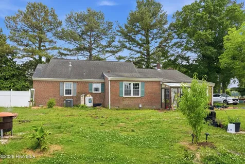 22 Hackley Road Gates NC 27937