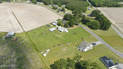22 Hackley Road Gates NC 27937