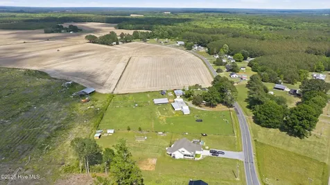 22 Hackley Road Gates NC 27937