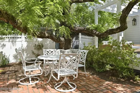 910 Ann Street Beaufort NC 28516