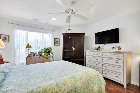 4148 Breezewood Drive Wilmington NC 28412