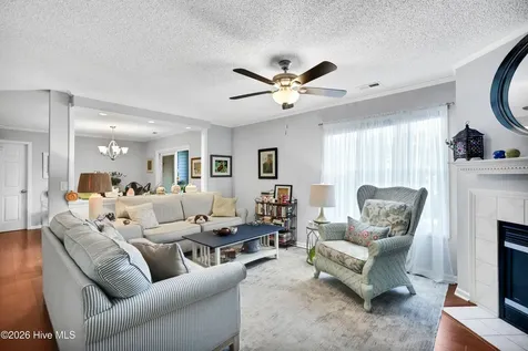4148 Breezewood Drive Wilmington NC 28412