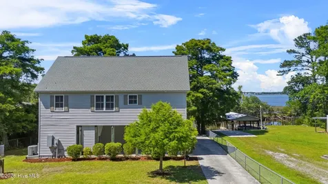 141 Sherrill Loop Road Sneads Ferry NC 28460