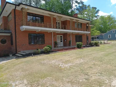 1001 W Main Street Williamston NC 27892