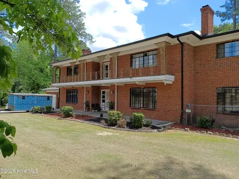 1001 W Main Street Williamston NC 27892