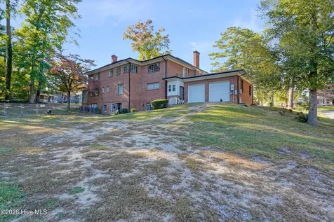 1001 W Main Street Williamston NC 27892