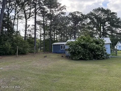 189 Seashore Drive Atlantic NC 28511