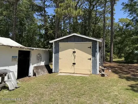 189 Seashore Drive Atlantic NC 28511