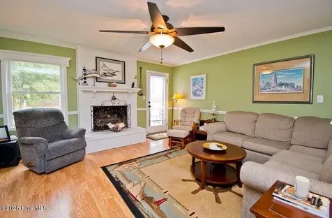 915 Sunset Boulevard Newport NC 28570