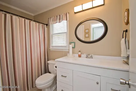 915 Sunset Boulevard Newport NC 28570