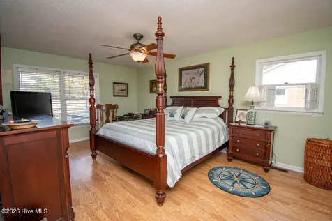 915 Sunset Boulevard Newport NC 28570