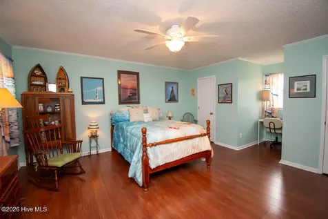 915 Sunset Boulevard Newport NC 28570