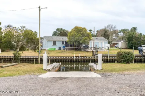 915 Sunset Boulevard Newport NC 28570