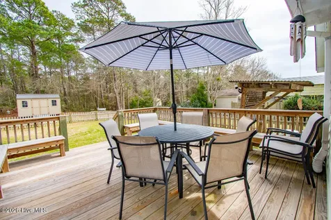915 Sunset Boulevard Newport NC 28570