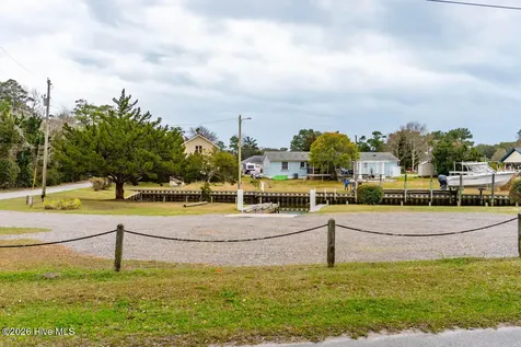 915 Sunset Boulevard Newport NC 28570