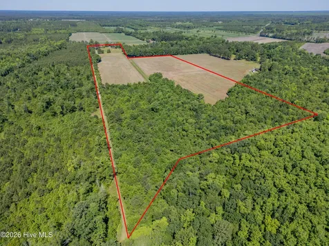 9851 Hallsboro Road S Whiteville NC 28472