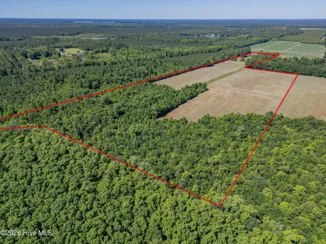 9851 Hallsboro Road S Whiteville NC 28472