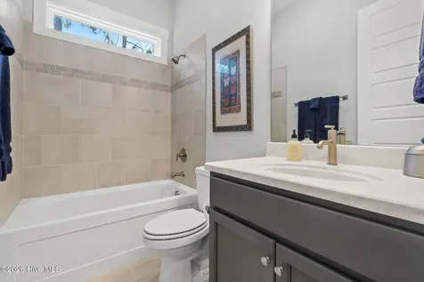 3785 Bancroft Place Southport NC 28461