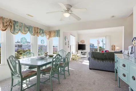 Emerald Isle NC 28594