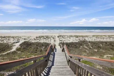 Emerald Isle NC 28594