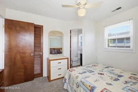 Emerald Isle NC 28594