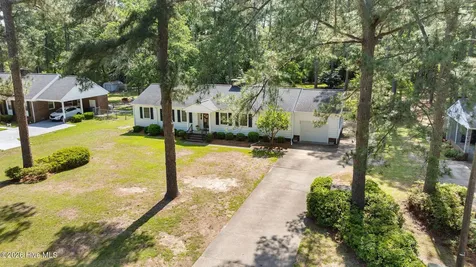 1925 Pinemont Circle Goldsboro NC 27534