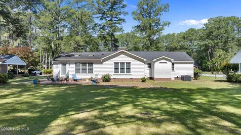 1925 Pinemont Circle Goldsboro NC 27534