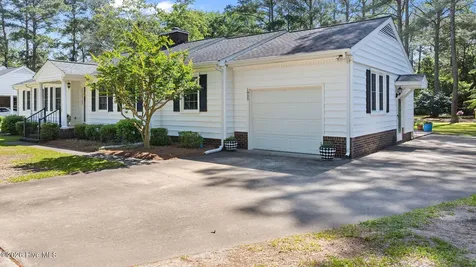 1925 Pinemont Circle Goldsboro NC 27534