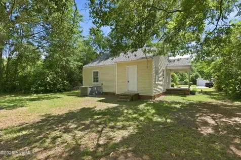 1610 Queen Anne Lane New Bern NC 28560