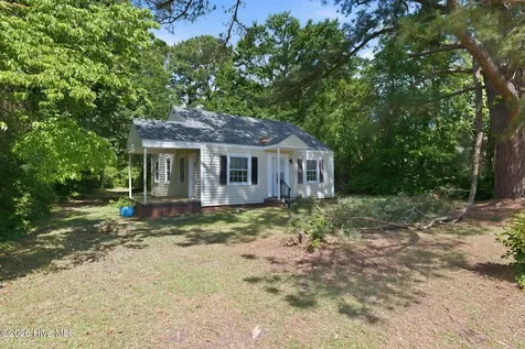 1610 Queen Anne Lane New Bern NC 28560
