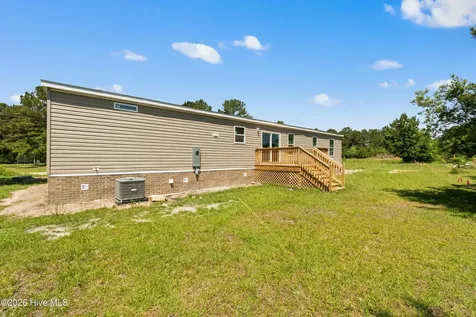 490 Orchard Lane SE Bolivia NC 28422