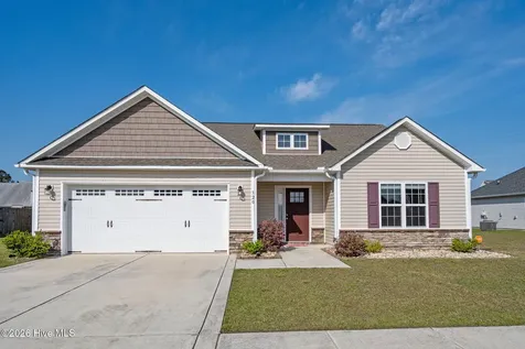 320 Aquamarine Circle Jacksonville NC 28546
