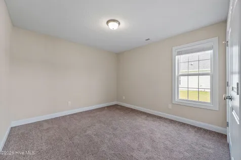 320 Aquamarine Circle Jacksonville NC 28546