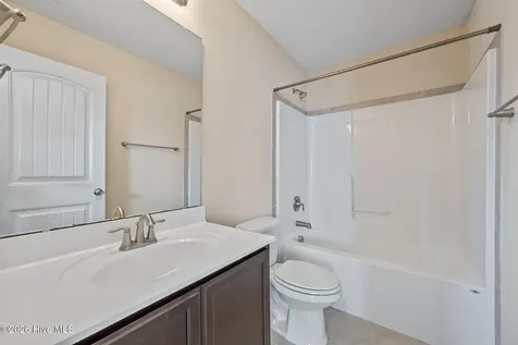 320 Aquamarine Circle Jacksonville NC 28546