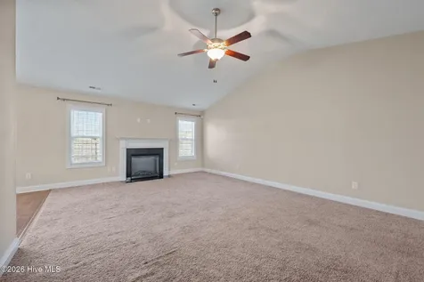 320 Aquamarine Circle Jacksonville NC 28546