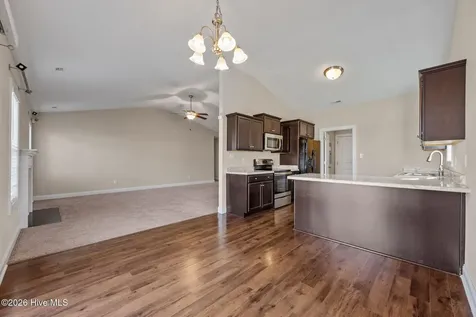 320 Aquamarine Circle Jacksonville NC 28546