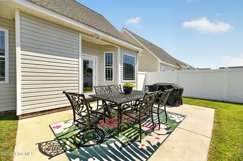 1217 Brighton Drive Winterville NC 28590