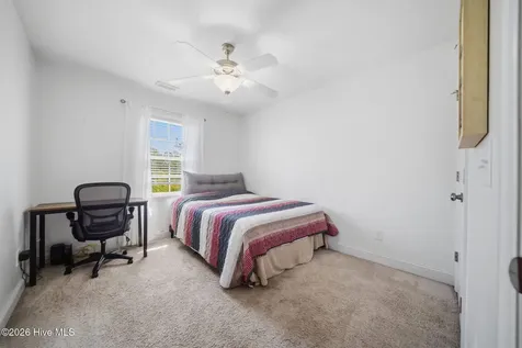 527 Everett Glades Sneads Ferry NC 28460