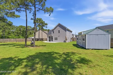 527 Everett Glades Sneads Ferry NC 28460