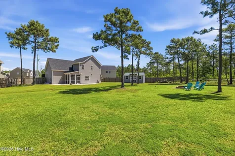527 Everett Glades Sneads Ferry NC 28460