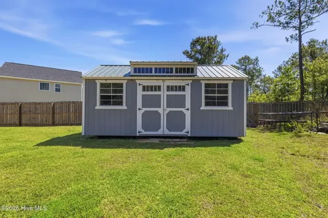 527 Everett Glades Sneads Ferry NC 28460