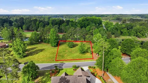 140 E Winding Way Wallace NC 28466