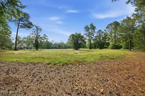 140 E Winding Way Wallace NC 28466