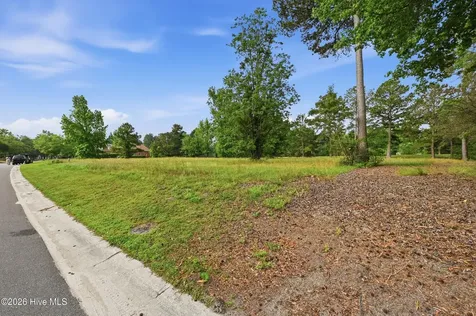 140 E Winding Way Wallace NC 28466