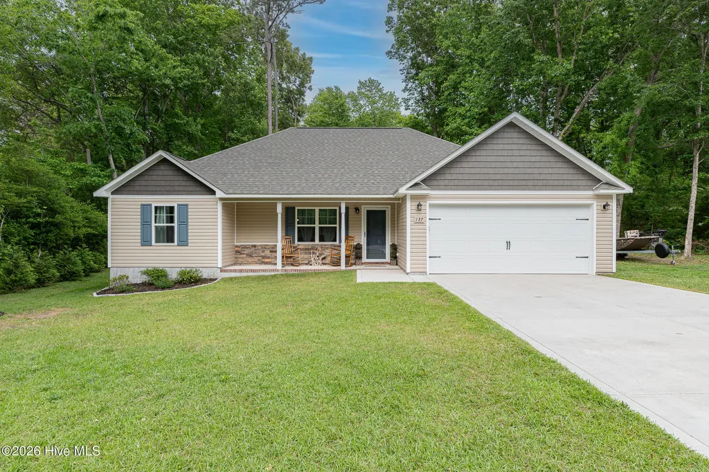 137 Wilburne Drive Hubert NC 28539